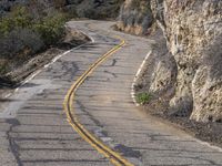 USA Highway: Asphalt and Mountain View