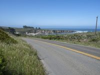 USA Highway along the Ocean Shoreline: Stunning Coastal Landscape