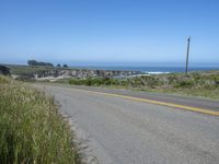 USA Highway along the Ocean Shoreline: Stunning Coastal Landscape