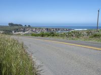 USA Highway along the Ocean Shoreline: Stunning Coastal Landscape