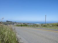 USA Highway along the Ocean Shoreline: Stunning Coastal Landscape