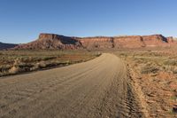 USA Landscape: Mountain Plateau and Clear Sky