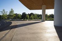 Modern Architecture in the USA: A Clear Sky Perspective