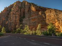 USA Mountain Road: Exploring Zion National Park