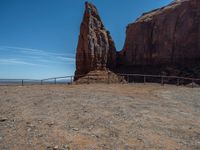 USA's Natural Landscape: Utah's Gravel Roads