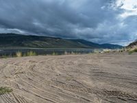 USA Nature: An Open Space with Beach and Lake