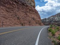 USA's One Quarter Road: Embracing Nature in Utah