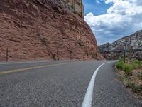 USA's One Quarter Road: Embracing Nature in Utah