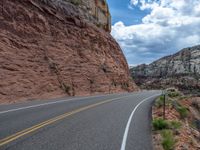 USA's One Quarter Road: Embracing Nature in Utah