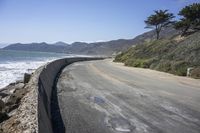 USA's Pacific Coast Highway: Magnificent Views of the Ocean