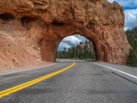 USA's Scenic Byway 12: Exploring Red Rock Landscapes