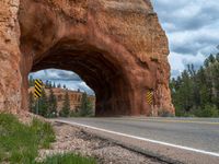 USA's Red Rock Mountains: A Majestic Landscape