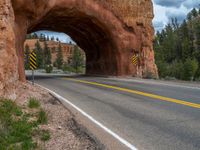 USA's Red Rock Mountains: A Majestic Landscape