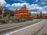 USA's Red Rock Mountains: A Scenic Drive