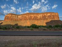 USA Road: Asphalt and Nature in Utah