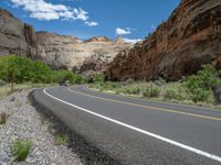 USA Road: Embracing the Day and Clouds in the Utah Landscape