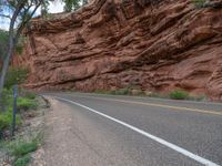 A Road in the USA: Nature's Stunning Landscape in Utah