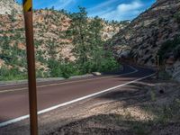 USA Road Trip: Clouds and Mountains in Zion National Park