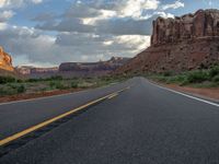 USA Road: Winding Through the Spectacular Utah Landscape