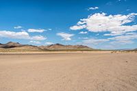 USA Sand Desert: Mountain Open Space