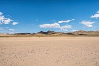 USA Sand Desert: Mountain Open Space