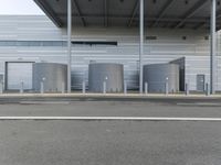 USA: Urban Architecture with Steel Building