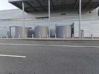 USA: Urban Architecture with Steel Building