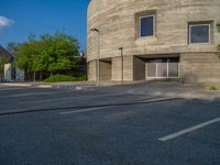 USA Urban Design: A Concrete Wall in the City