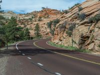 USA's Utah: A Road Through Mountain Landscapes