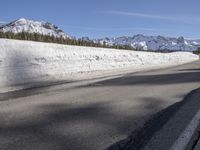 USA Winter Landscape: Highland Mountain Range with Glacial Peaks