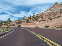 Utah's Clear Skies and Mountain View: A Scenic Road Trip