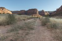 Utah Dawn: A Landscape of Red Rock Mountains