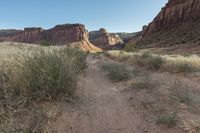 Utah Dawn: A Landscape of Red Rock Mountains