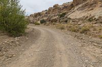 Utah Desert Adventure: Gravel road into the Canyonlands