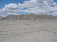 Utah Desert Landscape: Dirt and Gravel Tracks