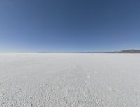 Utah Desert Landscape: Majestic Mountains and Clouds