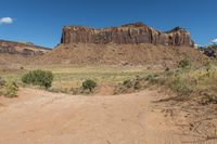 Utah Desert Landscape: Nature and Clear Sky