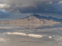 Utah Desert: Mountain Views Under Sunny Skies