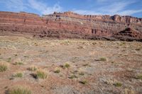 Utah Desert: Vast Plains of Grass and Mountains