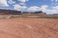 Utah Desert: Red Rock Mountains