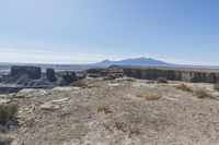 Utah Desert: Red Rock Mountain View