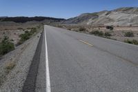 Utah Desert Road: Clear Sky and Endless Views