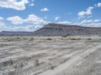 Utah Landscape: Open Space and Clear Skies