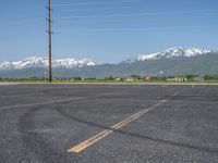 Utah: Mountains, Fields, and Asphalt Roads