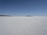 Utah Mountain Horizon: A Clear Sky Above