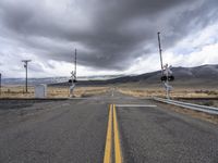 Utah Mountain Landscape: Nature Road