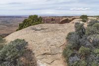 Utah Mountain Landscape: Red Rock and Stunning Views