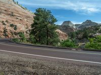 Utah's Mountain Landscape: A Road Through Nature's Beauty