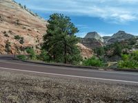 Utah's Mountain Landscape: A Road Through Nature's Beauty