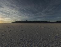 Utah Mountain Sand Water Contrails 001